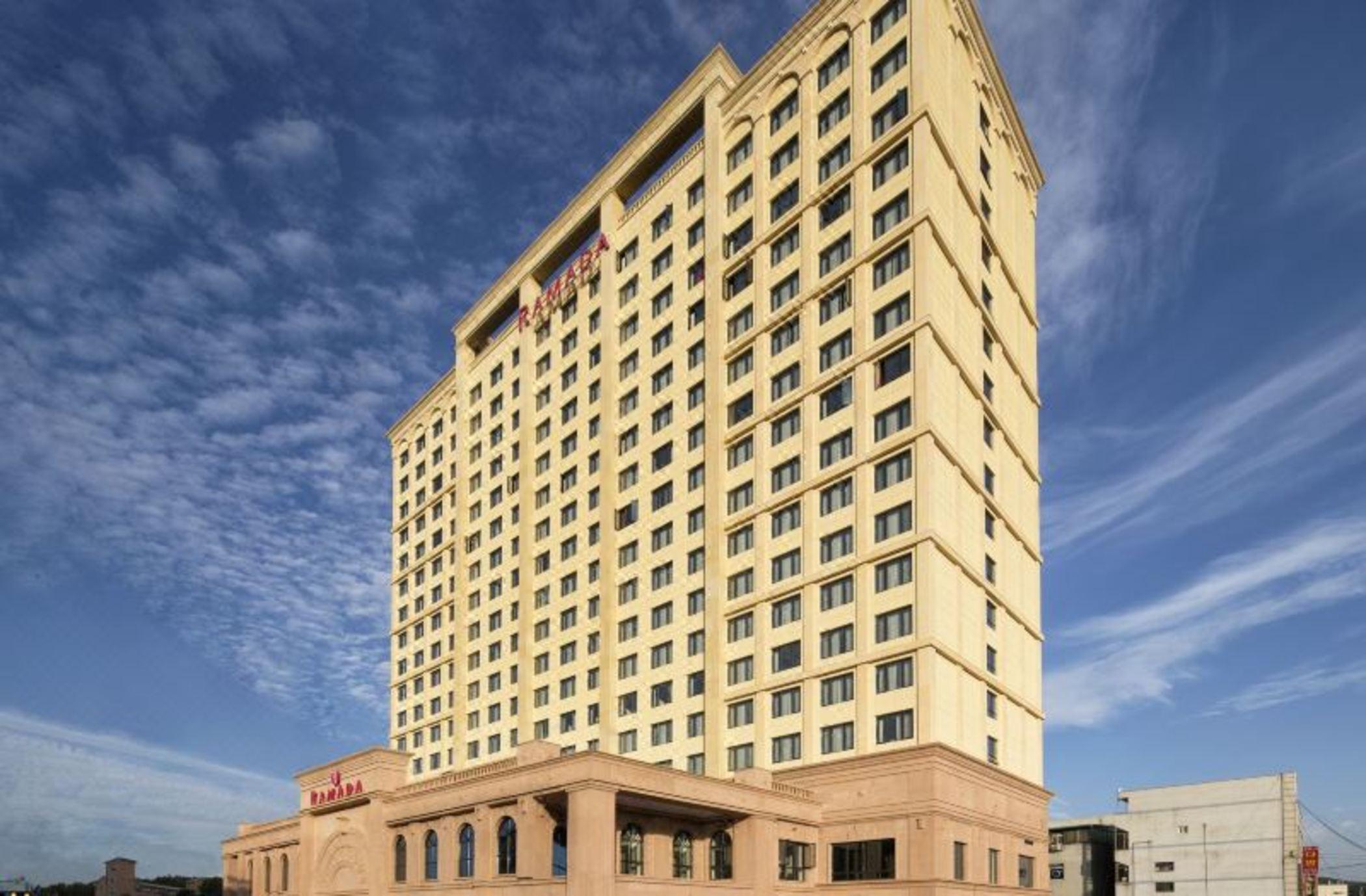 Ramada By Wyndham Yongin Hotel Eksteriør billede